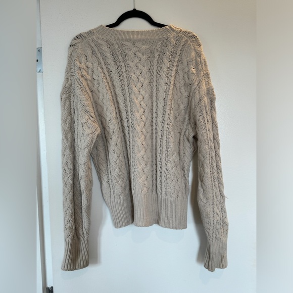 Reformation Sam Cotton Cashmere Oversized Crew Sweater in Gossamer Cable, size M - Picture 8 of 9